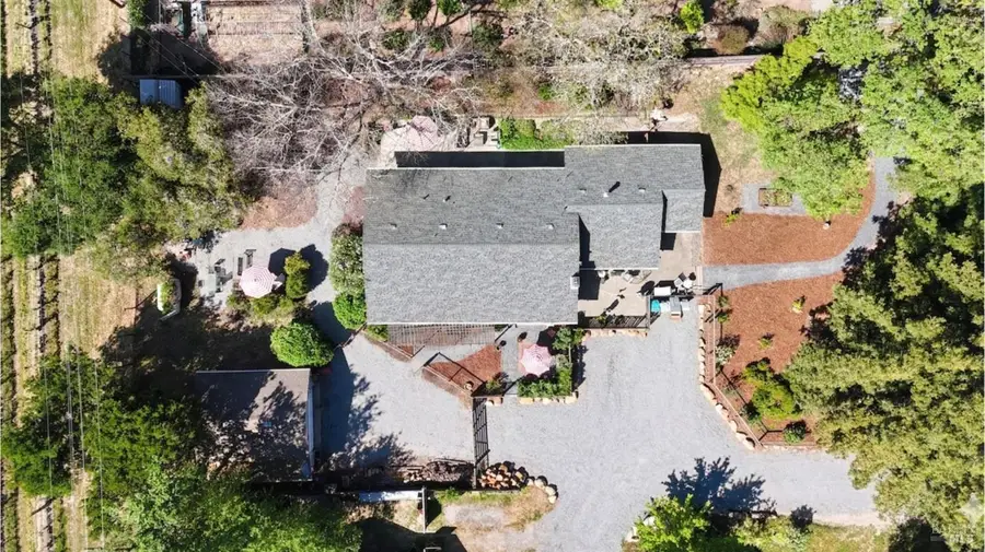 2142 Laguna Road, Santa Rosa, CA 95401 - #2
