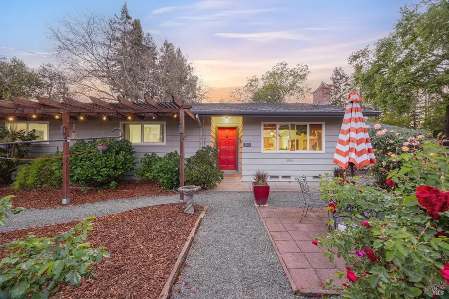 2142 Laguna Road, Santa Rosa, CA 95401 - #3