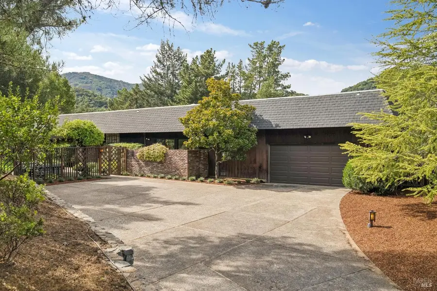 6 Thunderbird Drive, Novato, CA 94949 - #2