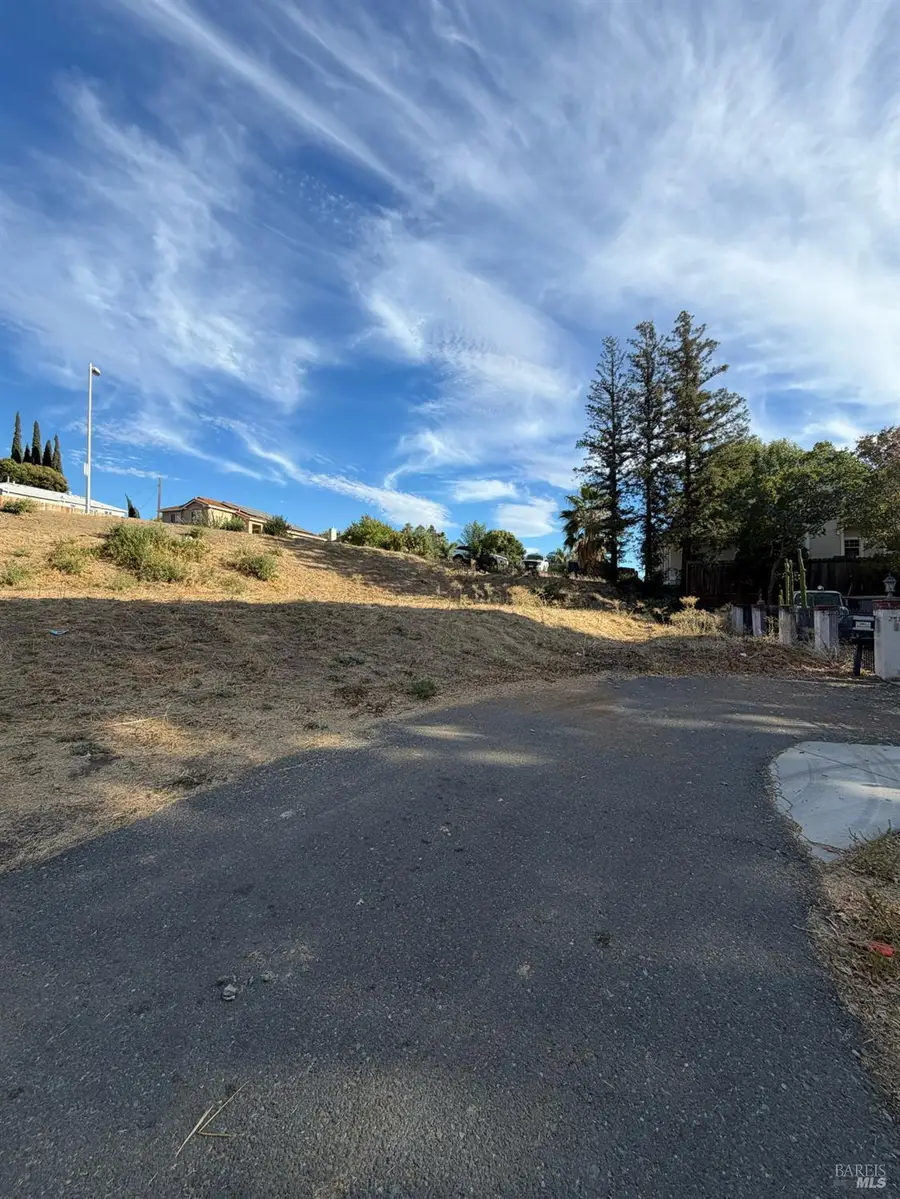 2719 Holly Court, Antioch, CA 94509 - #2