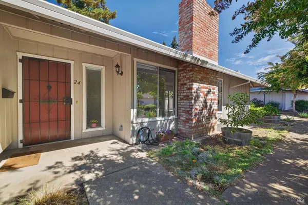 24 Aspen Meadows Circle, Santa Rosa, CA 95409