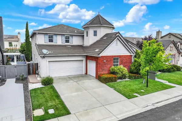 812 Purple Sage Drive, Vacaville, CA 95687