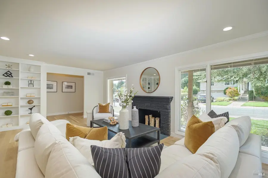 254 Mountain View Avenue, San Rafael, CA 94901 - #2