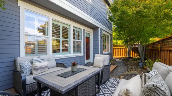 84 Pinheiro Circle, Novato, CA 94945