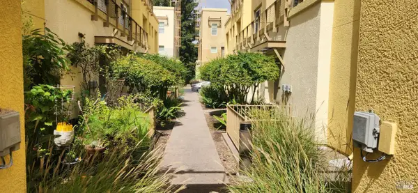 318 City Center Drive, Rohnert Park, CA 94928