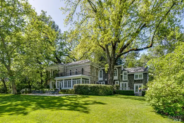 1105 Lodi Lane, St. Helena, CA 94574