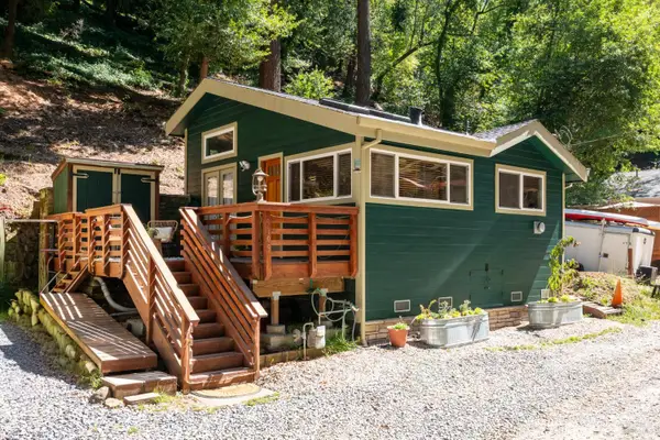 9195 Rio Dell Court, Forestville, CA 95436