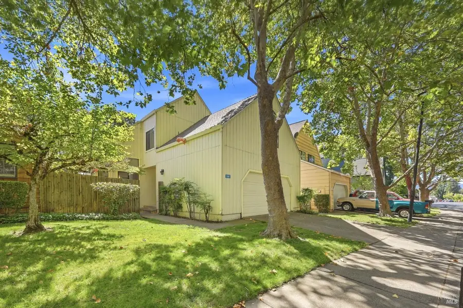 518 March Avenue, Healdsburg, CA 95448 - #3