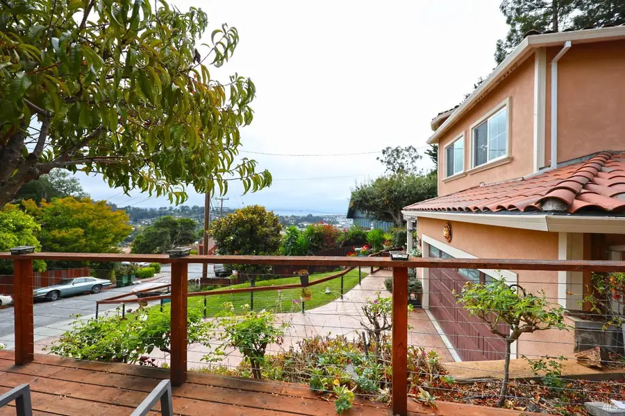 69 Graceland Drive, San Rafael, CA 94901 - #3