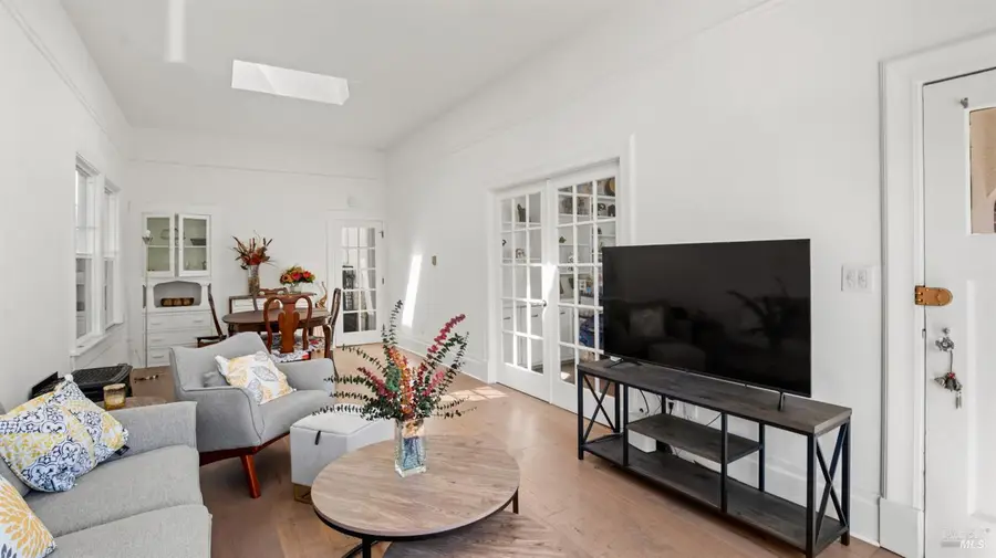 1160 Powell Street, Oakland, CA 94608 - #2