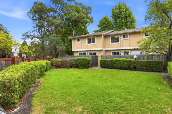 1314 Gold Way, Rohnert Park, CA 94928