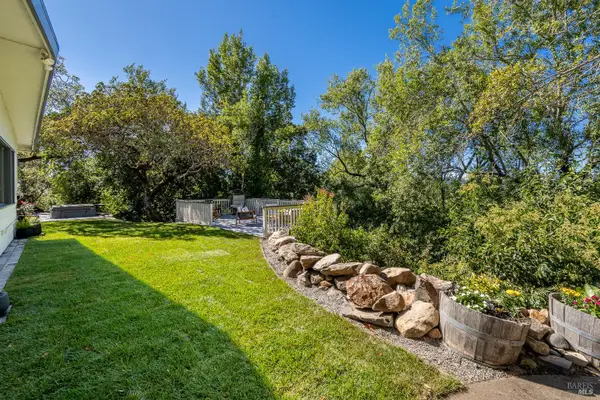 4790 Montgomery Lane, Santa Rosa, CA 95409