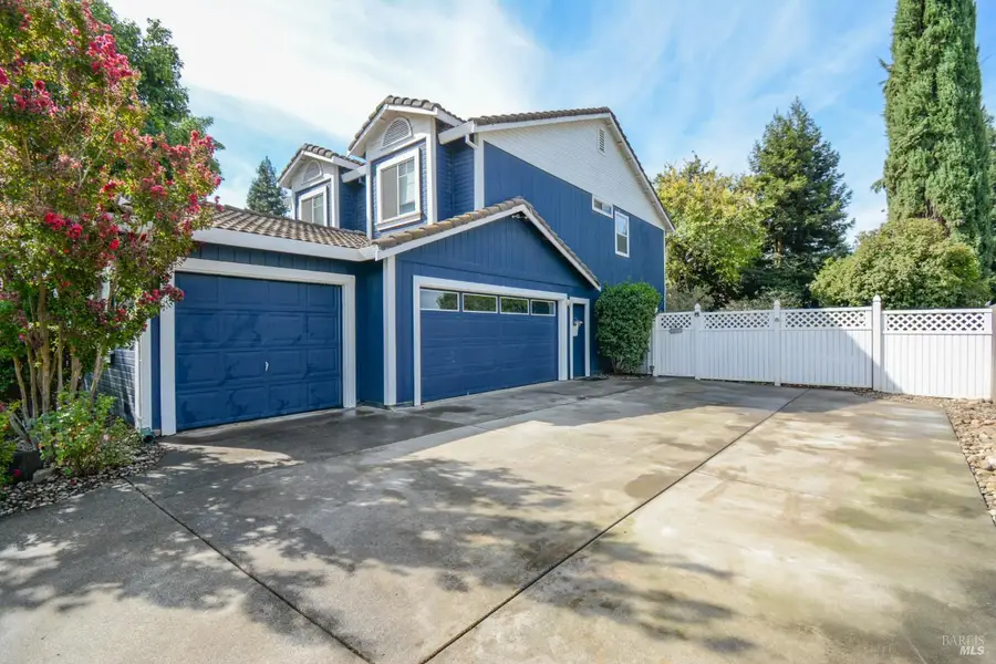 635 Hansen Court, Dixon, CA 95620 - #3