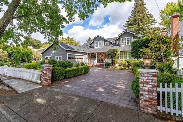 852 2nd Street E, Sonoma, CA 95476