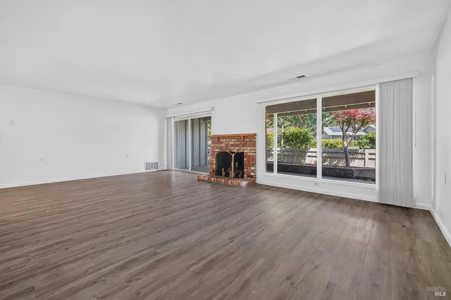 2 Valley Green Street, Santa Rosa, CA 95409 - #3