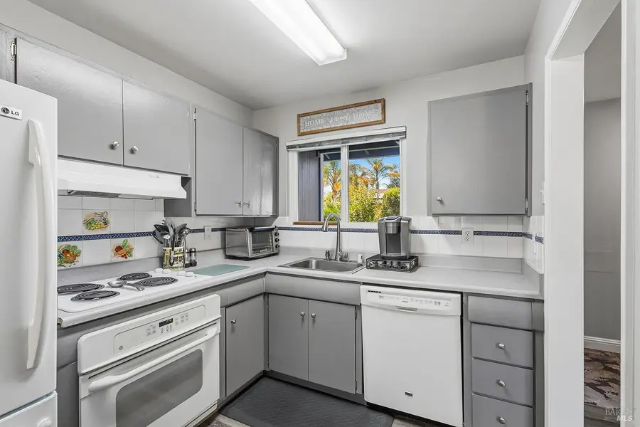 110 Allan Avenue, Rohnert Park, CA 94928 - #3