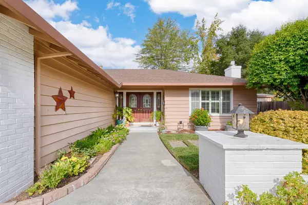 7125 Fairfield Drive, Santa Rosa, CA 95409
