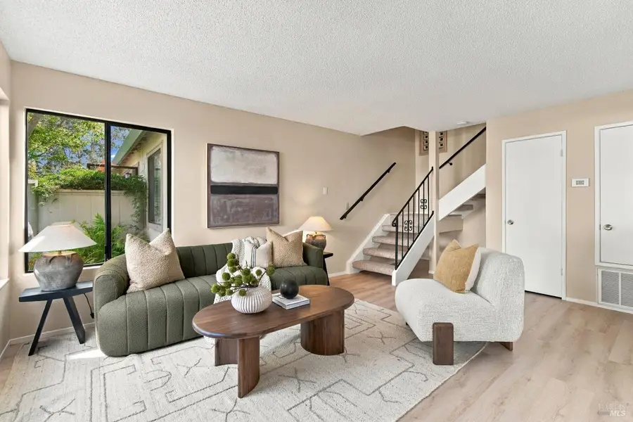 31 Wharf Circle, San Rafael, CA 94903 - #3