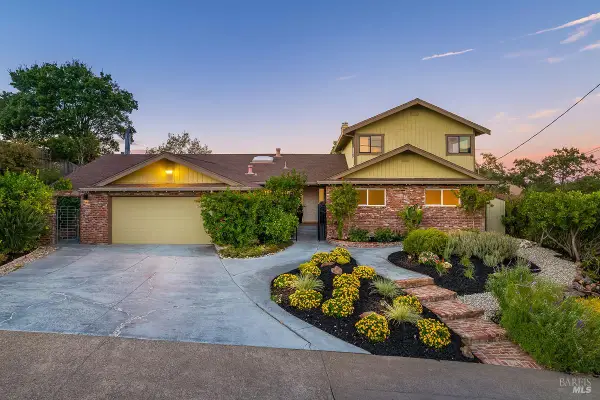 22 Terry Circle, Novato, CA 94947