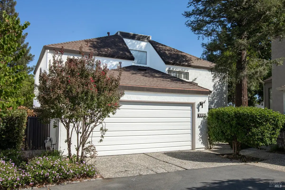 1250 Redwood Court, Dixon, CA 95620 - #1