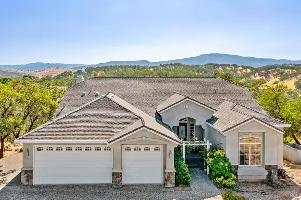 18197 N Shore Drive, Hidden Valley Lake, CA 95467
