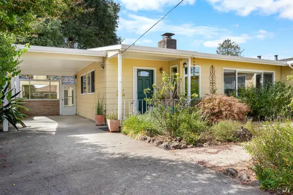 2117 Harris Court, Santa Rosa, CA 95401