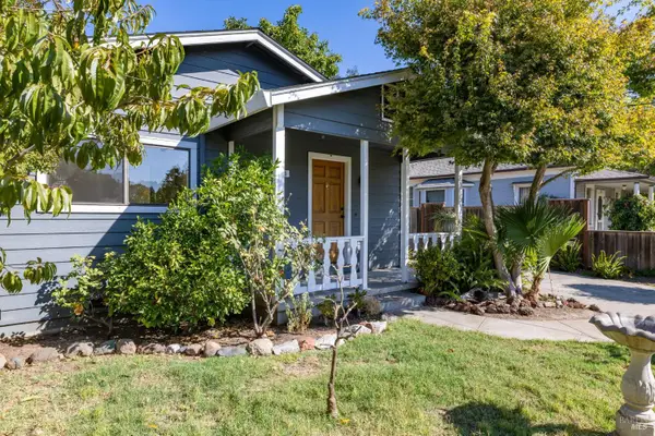 235 Willow Street, Santa Rosa, CA 95401