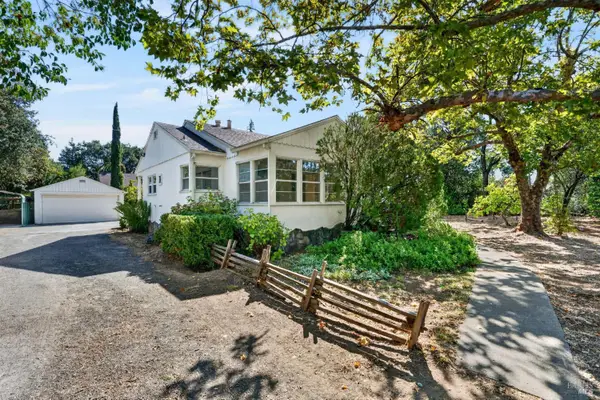910 S Cloverdale Boulevard, Cloverdale, CA 95425