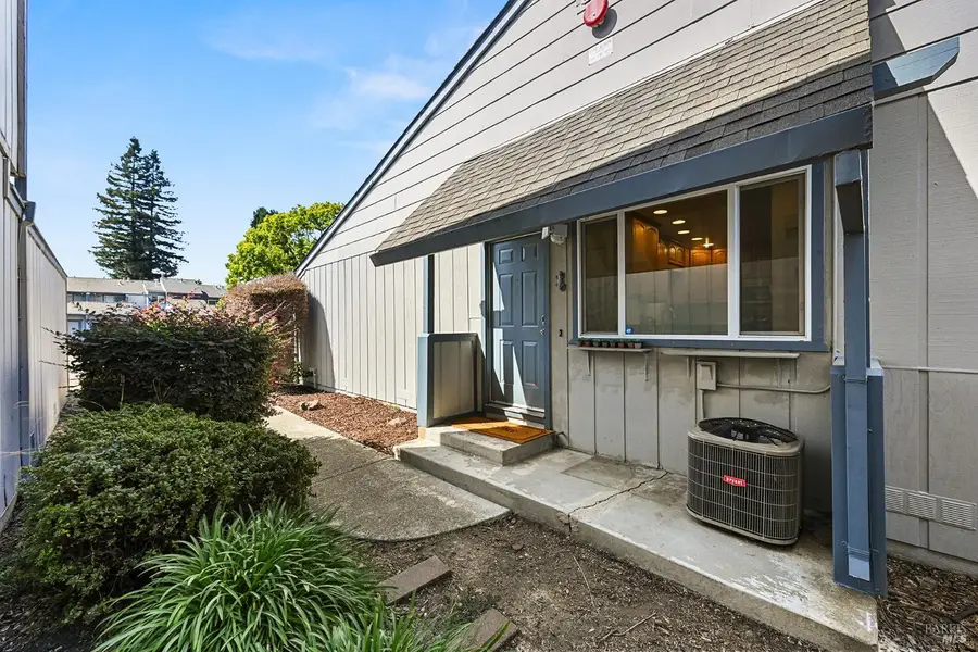 6 Conifer Square, Rohnert Park, CA 94928 - #2