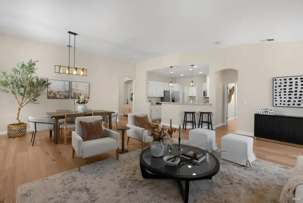 7127 17th Hole Drive, Windsor, CA 95492