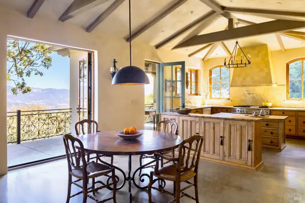 6640 Sonoma Mountain Road, Santa Rosa, CA 95404