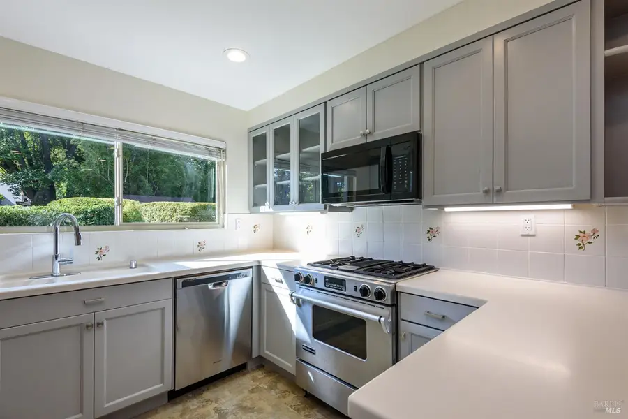 19 Salvatore Drive, Novato, CA 94949 - #2