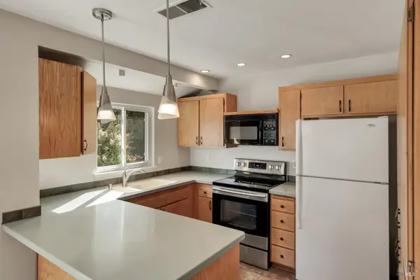2546 Westberry Drive, Santa Rosa, CA 95403