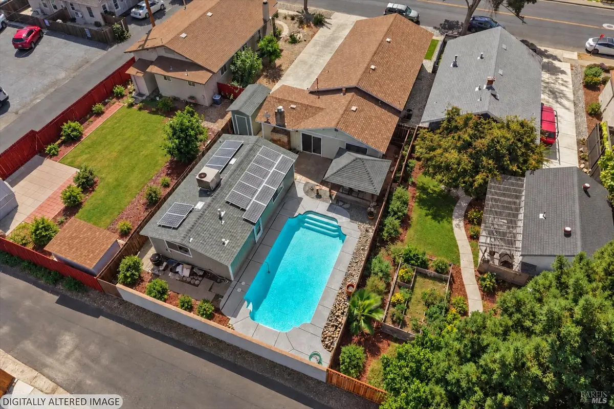 118 Walnut Avenue, Vacaville, CA 95688 - #1
