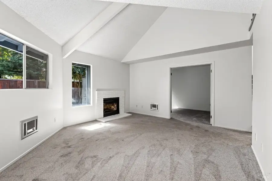 689 Racquet Club Circle, Rohnert Park, CA 94928 - #2