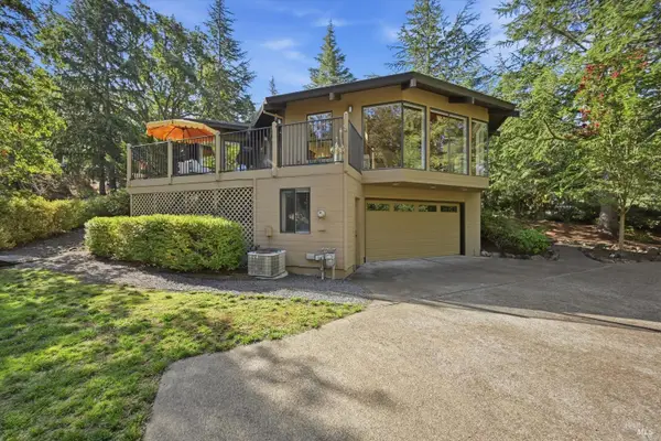 650 Wild Oak Drive, Santa Rosa, CA 95409