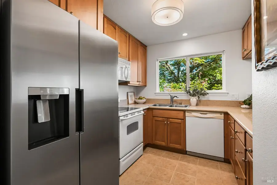 225 Burt Street #17, Santa Rosa, CA 95407 - #3