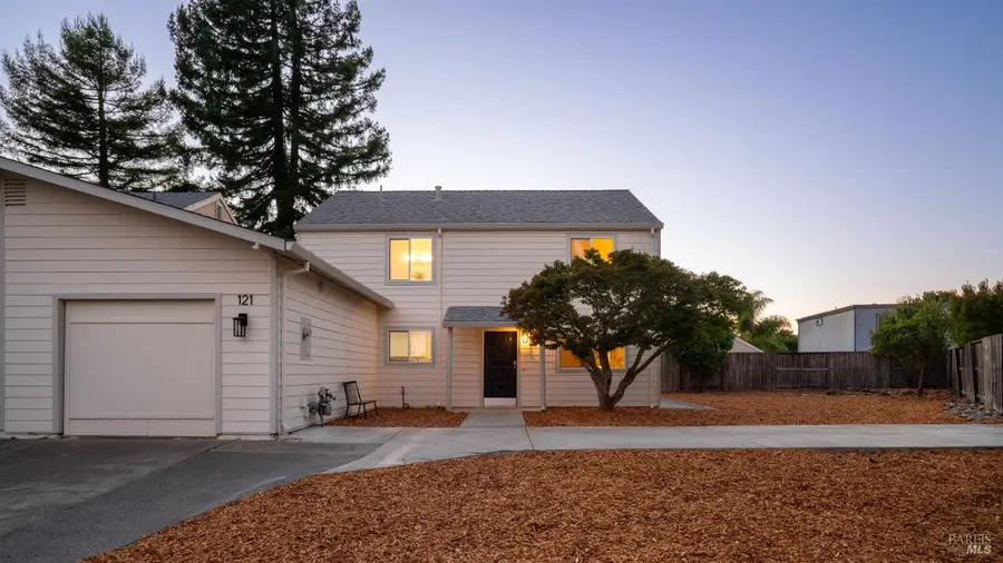 121 Verde Court, Petaluma, CA 94954 - #2