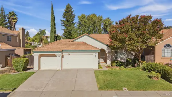 802 Monaghan Circle, Vacaville, CA 95688