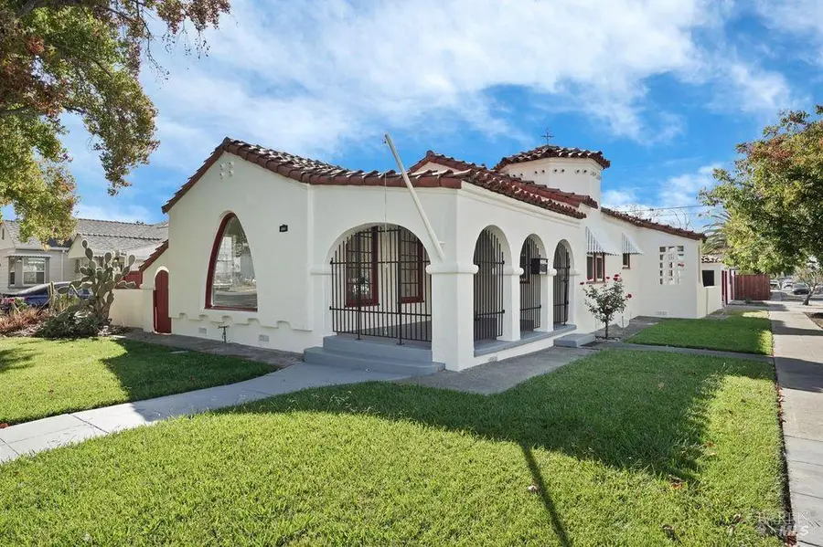 2001 Tennessee Street, Vallejo, CA 94590 - #2