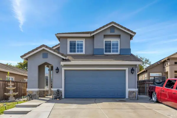 1093 Cloverbrook Circle, Vacaville, CA 95687