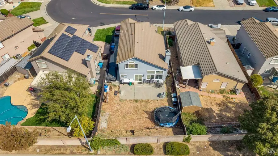 1093 Cloverbrook Circle, Vacaville, CA 95687 - #3
