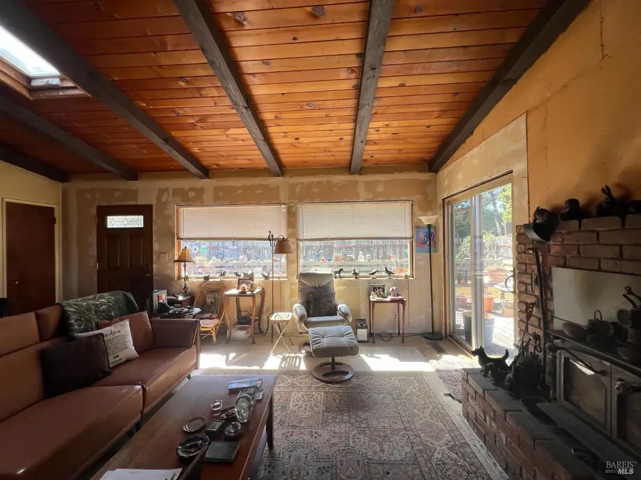 25221 Ward Avenue, Fort Bragg, CA 95437 - #3
