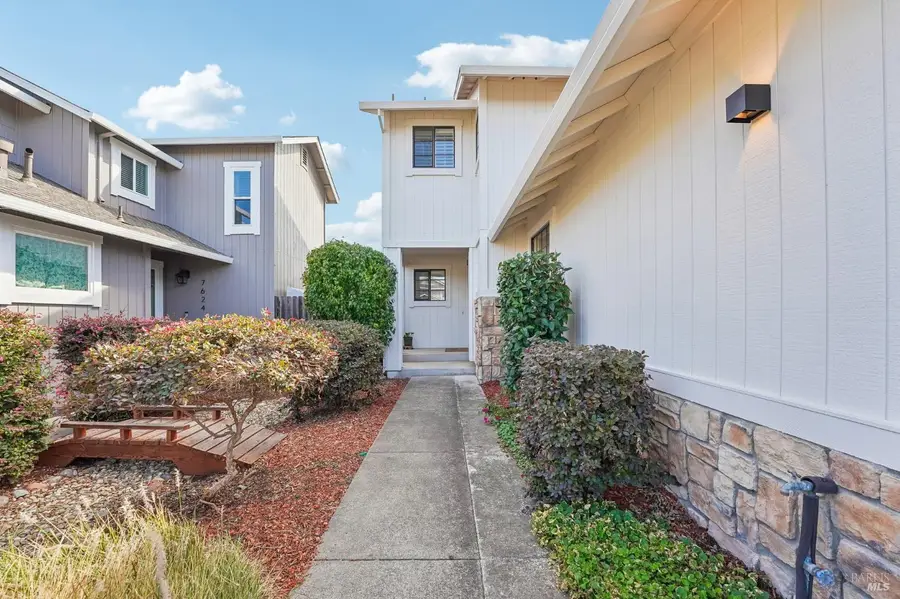 7628 Mandolin Way, Rohnert Park, CA 94928 - #2