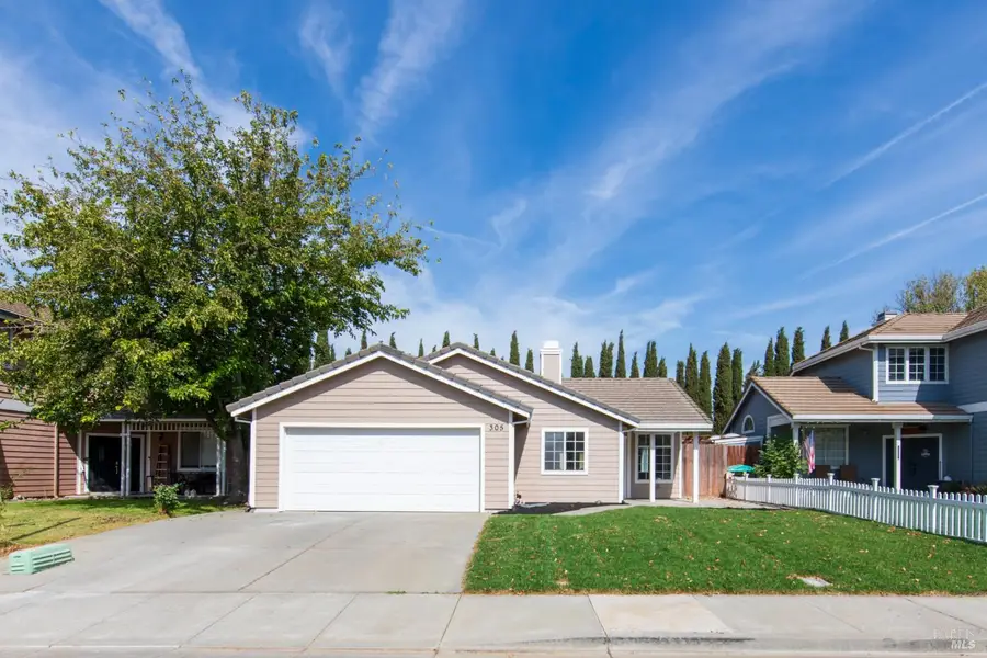 305 Victoria Drive, Dixon, CA 95620 - #2