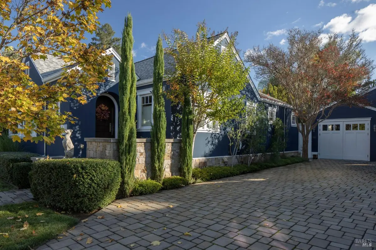 330 Plaza Street, Healdsburg, CA 95448 - #1