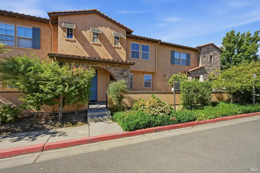 165 Stonegate Circle #B, Cloverdale, CA 95425 - #2