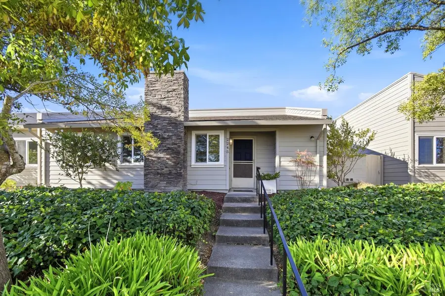 2245 Knolls Hills Circle, Santa Rosa, CA 95405 - #2