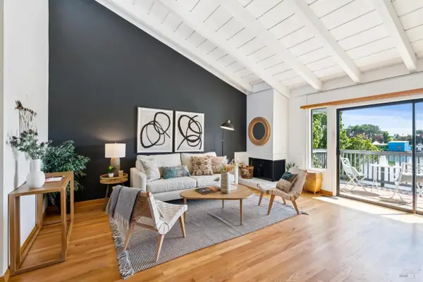 805 S Eliseo Drive #3, Kentfield, CA 94904