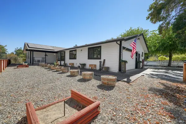 7270 Summerwood Lane, Vacaville, CA 95688